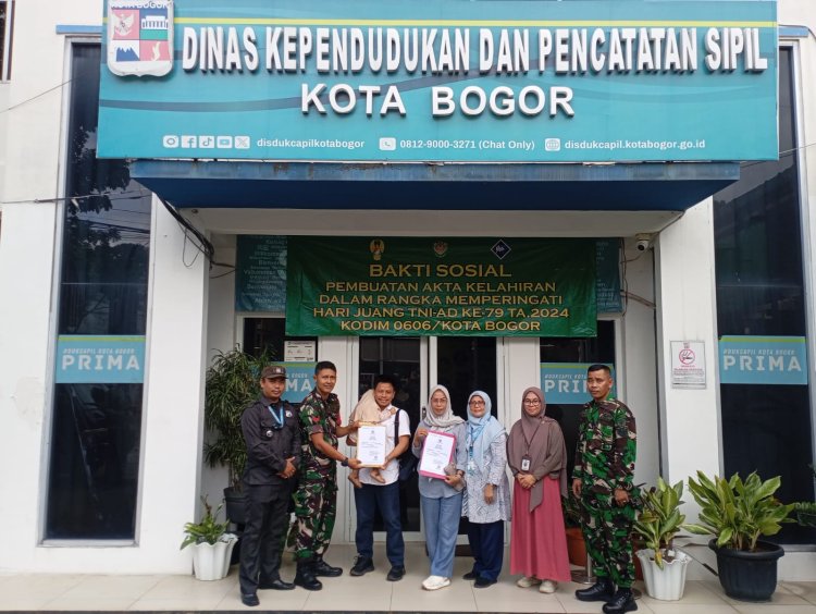 Babinsa Koramil 06-05/Bogor Utara Dampingi Pasiter Kodim dalam Bakti Sosial Pembuatan Akta Kelahiran