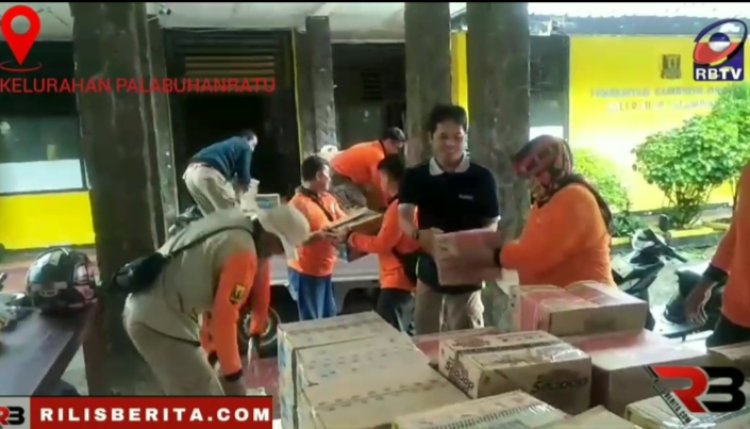 Lapas Kelas IIA Salurkan Bantuan untuk Masyarakat Terdampak Banjir dan Longsor di Kelurahan Palabuhanratu, Kabupaten Sukabumi
