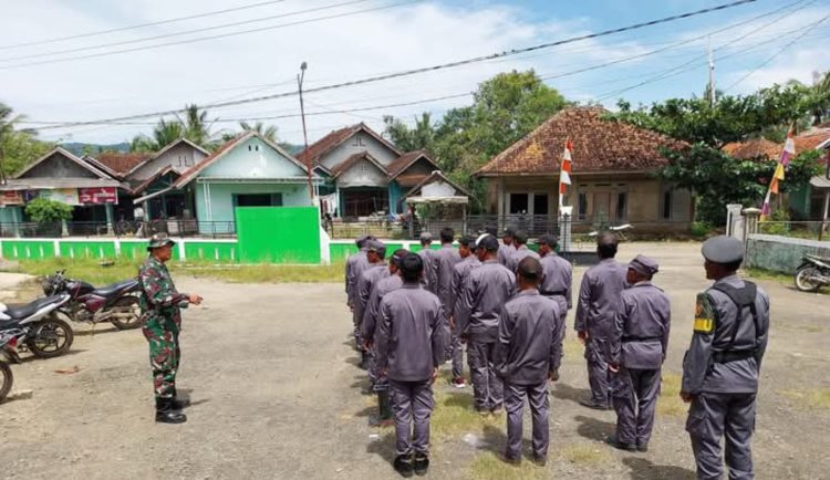 Koramil 2215/Ciemas Gelar Pembinaan Linmas di Desa Mandrajaya