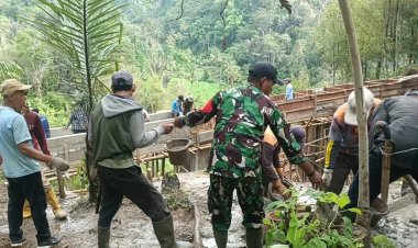 Koramil 0622-01/Cisolok Dampingi Kelompok Tani di Desa Cimaja