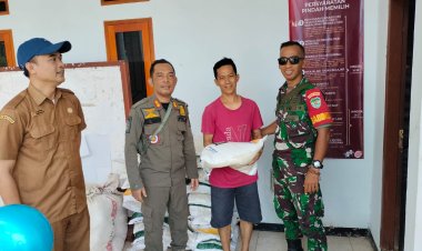 Koramil 2213/Jampangkulon Laksanakan Kegiatan Pendampingan Penyaluran Bantuan Beras