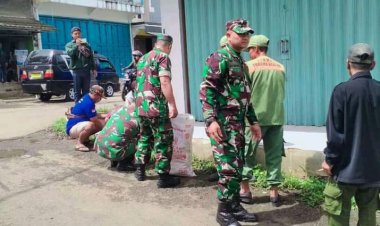 Koramil 2208/Nyalindung Laksanakan Giat Karbak Pembersihan Pasar Nyalindung