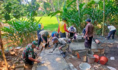 Koramil 2204/Cikidang Lakukan Karbak Pembangunan Jalan di Desa Pangkalan
