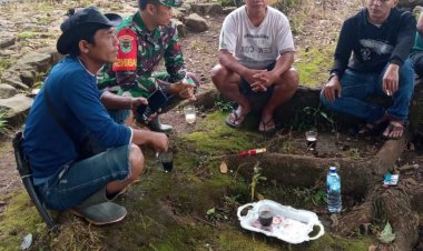 Koramil 2205/Kalapanunggal Gelar Komsos Bersama Warga Desa Makasari