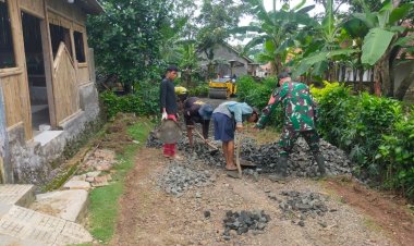 Koramil 2214/Surade Gelar Karya Bhakti di Desa Sukatani