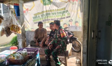 Babinsa Koramil 2210/Pabuaran Laksanakan Komsos Bersama Warga Desa Pabuaran