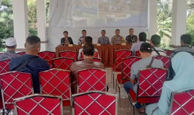 Babinsa Koramil 06-05/Bogor Utara Laksanakan Pembinaan Lembaga RT/RW Kelurahan Cimahpar