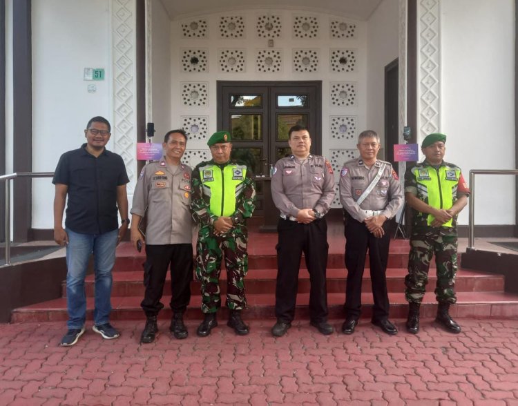 Babinsa Koramil 06-03/Bogor Timur Laksanakan Pengamanan Ibadah Tutup Tahun di Gereja Kristus