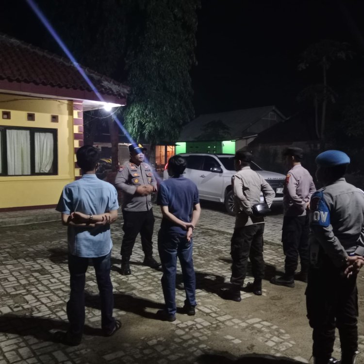 Kapolsek Wanasalam Gelar Apel Malam untuk Pengamanan Pergantian Tahun Baru 2025