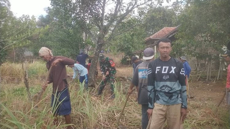 Koramil 2215/Ciemas Laksanakan Kerja Bakti Lingkungan