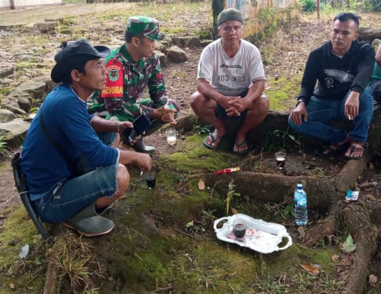 Koramil 2205/Kalapanunggal Gelar Komsos Bersama Warga Desa Makasari