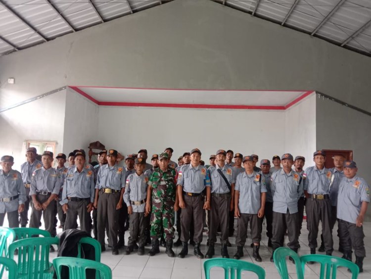 Koramil 2206/Parakansalak Laksanakan Pembinaan Linmas di Desa Parakansalak