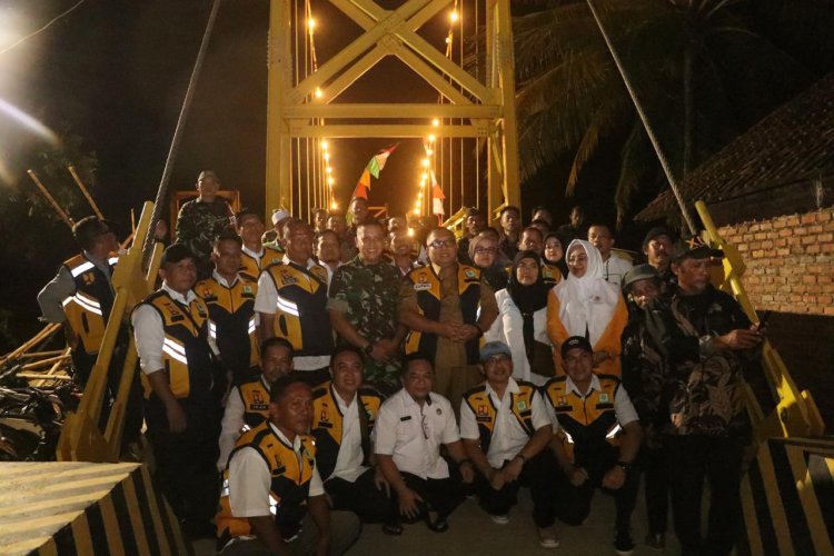 Bupati Sukabumi dan Dandim 0622/Kab. Sukabumi Meresmikan Jembatan Cilalay