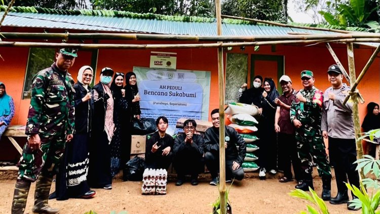 Pendistribusian Logistik untuk Korban Terdampak Bencana Pergeseran Tanah di Wilayah Koramil 2207/Jampang tengah