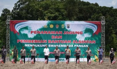 Kapolri Tanam Jagung di Bantul, Dukung Swasembada Nasional