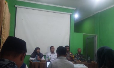 Babinsa Desa Pangkalan Hadiri Lokakarya Triwulan Puskesmas Cikidang