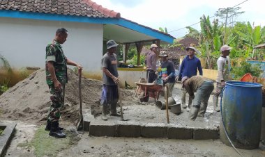 Babinsa Koramil 2213/Jampang Kulon Gelar Kegiatan Bhakti Bersama Masyarakat