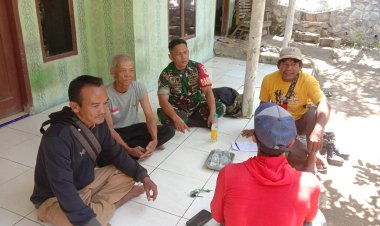 BABINSA KORAMIL 2202/PALABUHAN RATU GELAR KOMSOS DENGAN KELOMPOK TANI SUMBER RAHAYU SEJAHTERA