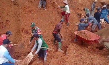 BABINSA KORAMIL 2213/JAMPANGKULON GELAR KEGIATAN KARYA BHAKTI BERSAMA MASYARAKAT