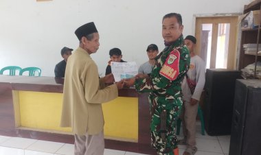 Babinsa Koramil 2210/Pabuaran Dampingi Penyaluran BPNT dan PHK di Desa Bantarsari