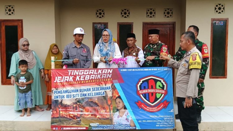 Babinsa Koramil 2207/Jampang Tengah Laksanakan Serah Terima Pembangunan Rumah untuk Ibu Siti