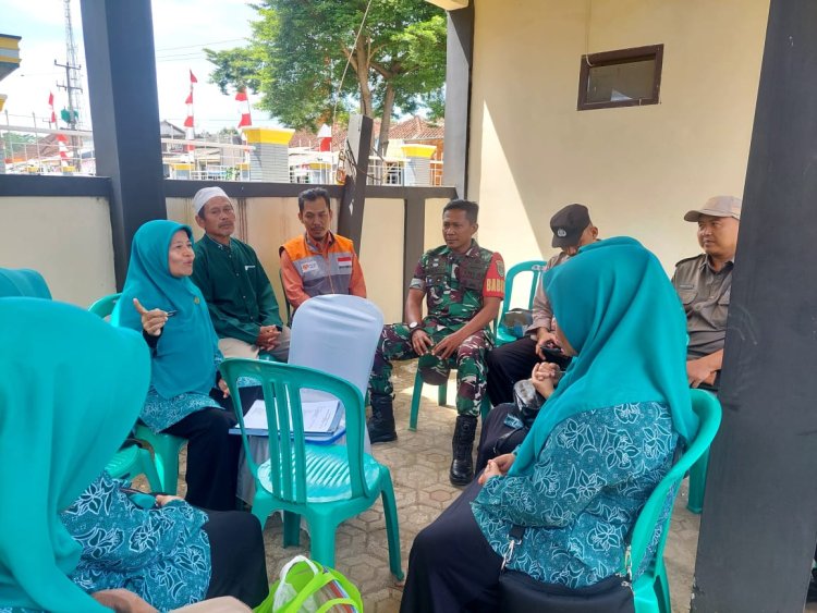 Babinsa Koramil 2214/Surade Laksanakan Kegiatan Komunikasi Sosial di Desa Pasiripis