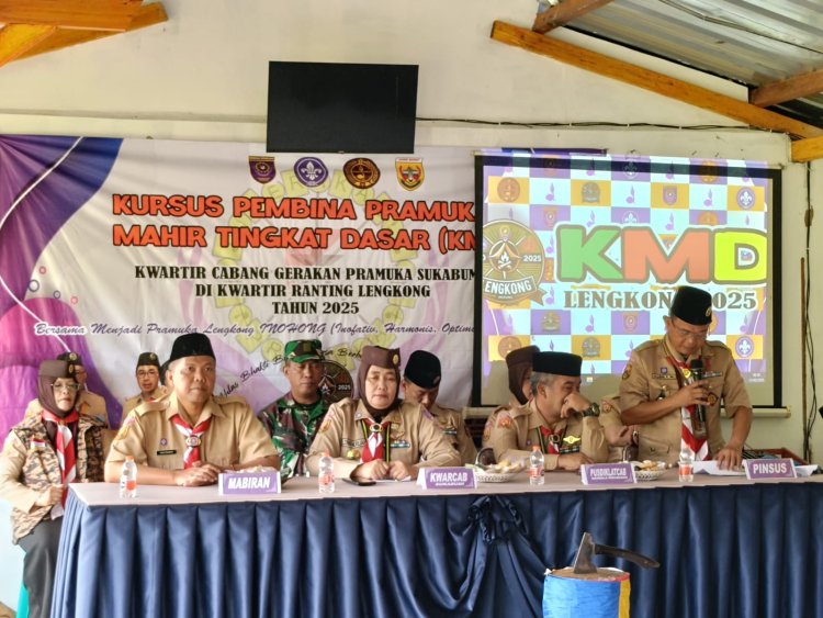 Babinsa Koramil 2209/Lengkong Hadiri Penutupan Kursus Pembina Pramuka Tingkat Dasar (KMD) di Kecamatan Lengkong