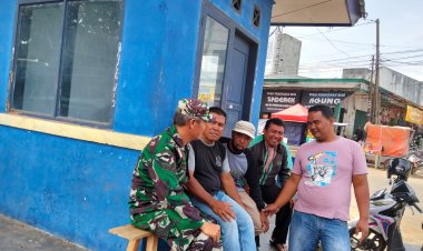 Babinsa Koramil 2210/Pabuaran Laksanakan Komsos dengan Warga