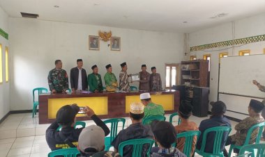 Babinsa Koramil 2210/Pabuaran Hadiri Rapat dan Sosialisasi Zakat, Infaq, dan Sedekah di Desa Bantarsari