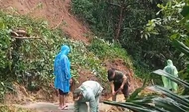 Babinsa Koramil 2201/Cisolok Aktif Bina Wilayah di Desa Gunung Tanjung