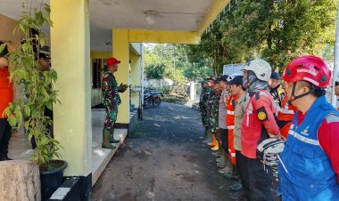Danramil 2209/Lengkong Ikuti Apel Gabungan untuk Pencarian Korban Longsor di Desa Langkapjaya