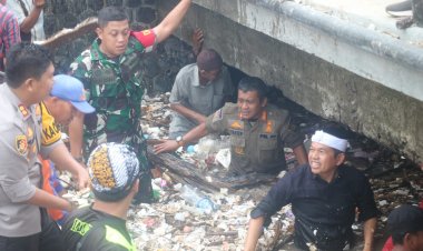 Dandim 0622 dan Kapolres Sukabumi Bersama Gubernur Jabar serta Forkopimda Bersihkan Sampah di Sungai Cipalabuhan