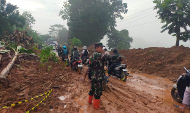 Longsor Susulan di Kampung Cijambe, Babinsa Kodim 0622 Kab. Sukabumi Turun ke Lokasi