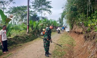 BABINSA KORAMIL 2210/PABUARAN GELAR KARYA BHAKTI BERSAMA WARGA