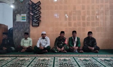 Babinsa Koramil 2207/Jampang Tengah Hadiri Muhibah Ramadan di Masjid Jami Alfalah