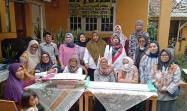 RW Siaga Aktif RW 11 Kelurahan Loji Dampingi Kegiatan Posyandu Tunas Jaya