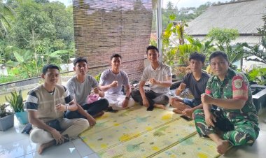 Babinsa Koramil 2206/Parakansalak Gelar Sosialisasi Rekrutmen Prajurit TNI AD TA 2025