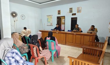 Babinsa Koramil 2213/Jampang Kulon Hadiri Pembinaan Kader PKK di Desa Sekarsari