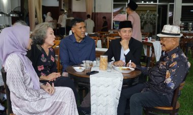 Wali Kota dan Wakil Wali Kota Bogor Sambut Warga di Open House Lebaran