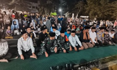 Dandim 0622/Kabupaten Sukabumi Hadiri Gema Takbir di Alun-Alun Palabuhanratu