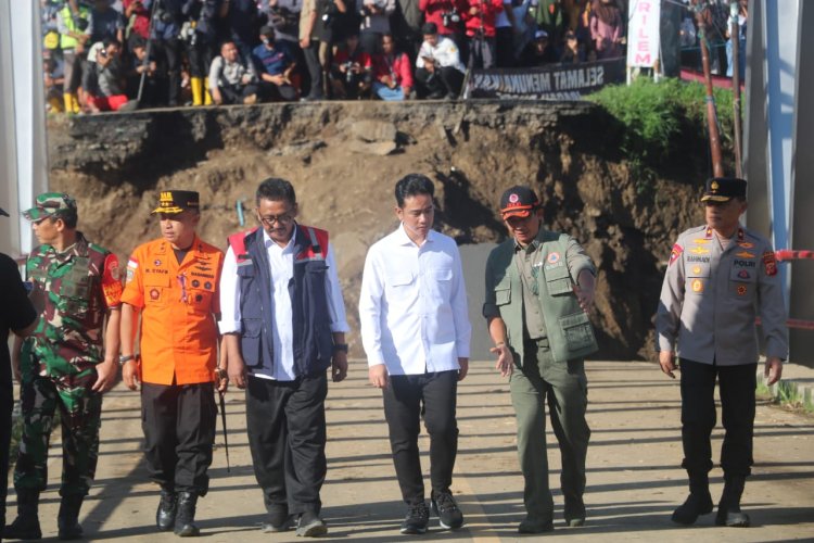 Kunjungan Kerja Wakil Presiden RI Gibran Rakabuming Raka Meninjau Dampak Bencana Alam di Sukabumi