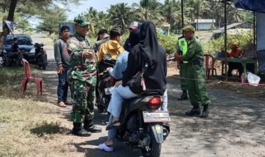 Babinsa Koramil 2212/Tegalbuleud Laksanakan Pengamanan Wisata di Muara Cikaso