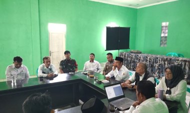 Babinsa Koramil 2208/Nyalindung Hadiri Rapat Koordinasi Mingguan di Desa Buniwangi