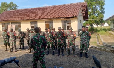 Anggota Kodim 0622/Kabupaten Sukabumi Gelar Kerja Bakti Sambut Kunjungan Kasad
