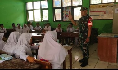 Babinsa Koramil 2206/Parakansalak Gelar Penyuluhan Wawasan Kebangsaan di SDN Bojonglongok
