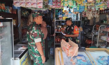 Babinsa Karang Jaya Laksanakan Monitoring Harga Sembako di Pasar Nyalindung