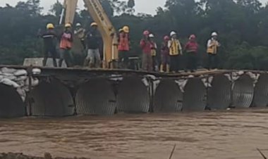 Viral Video Joget di Jembatan Darurat Bojongkopo, DPRD Sukabumi Kecam Aksi Pekerja PU