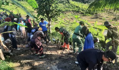 Babinsa Koramil 2204/Cikidang Laksanakan Karbak di Desa Bumisari
