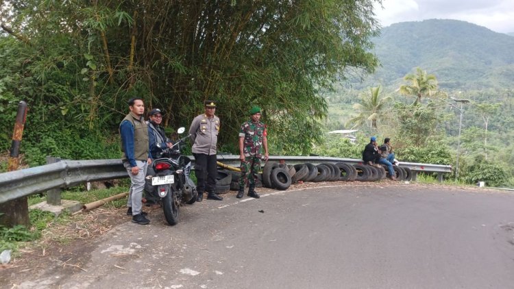 Babinsa Koramil 2204/Cikidang Laksanakan Pengamanan Arus Mudik Idul Fitri