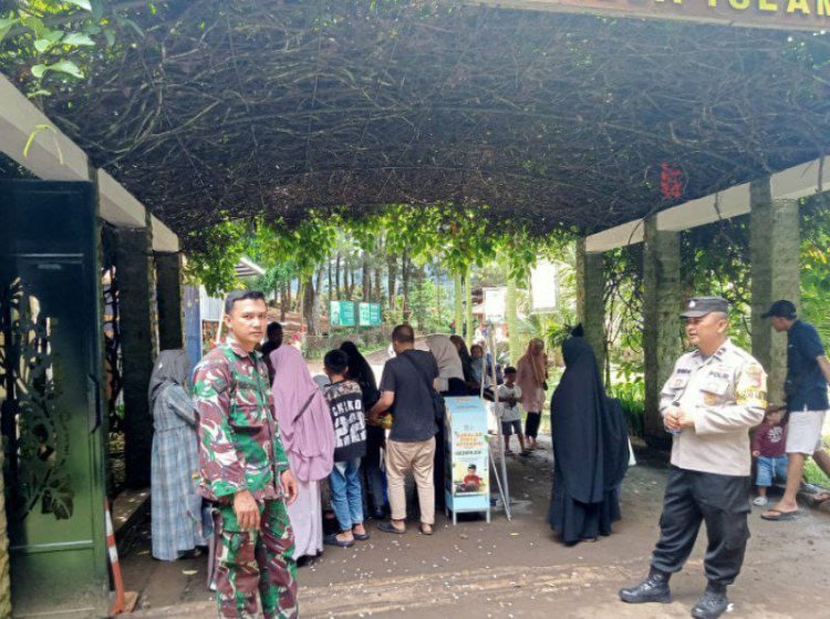 Babinsa Koramil 2208/Nyalindung Laksanakan Monitoring dan Pengamanan di Obyek Wisata Edupark Mabda Islam